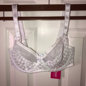 30F Curvy Kate balconette bra